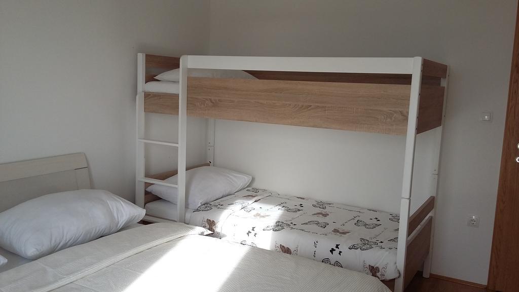 Apartment Ante Бибинє Номер фото