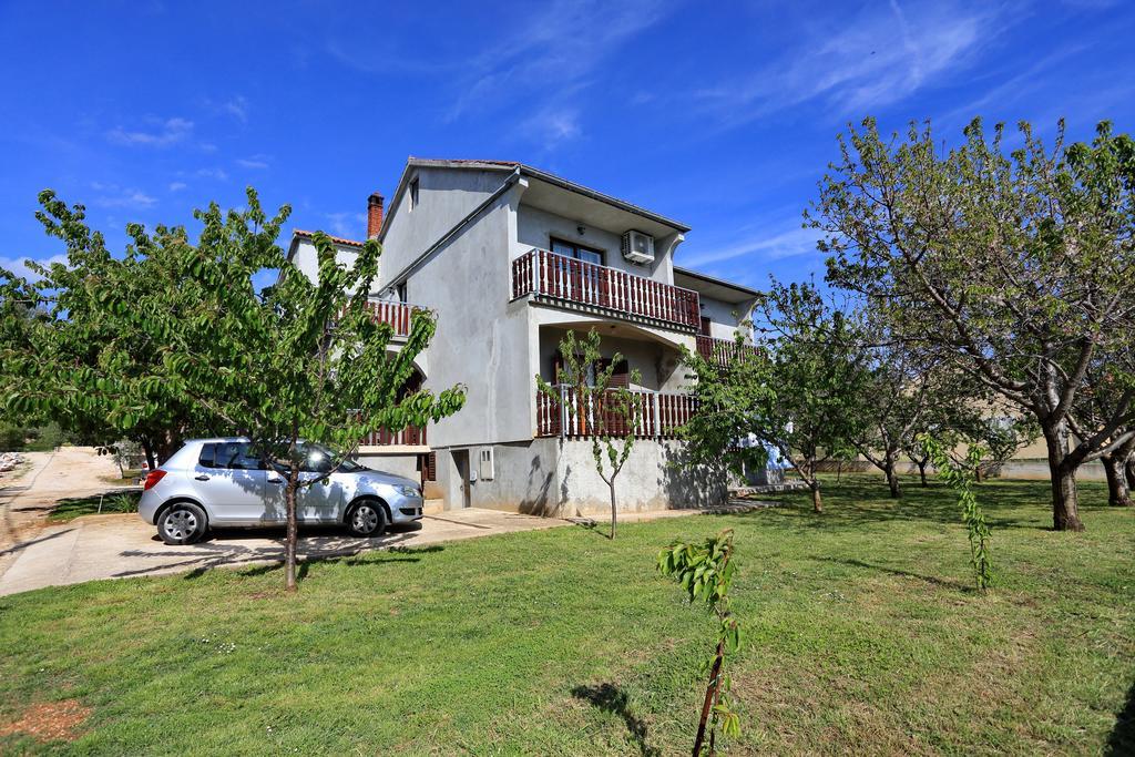 Apartment Ante Бибинє Екстер'єр фото