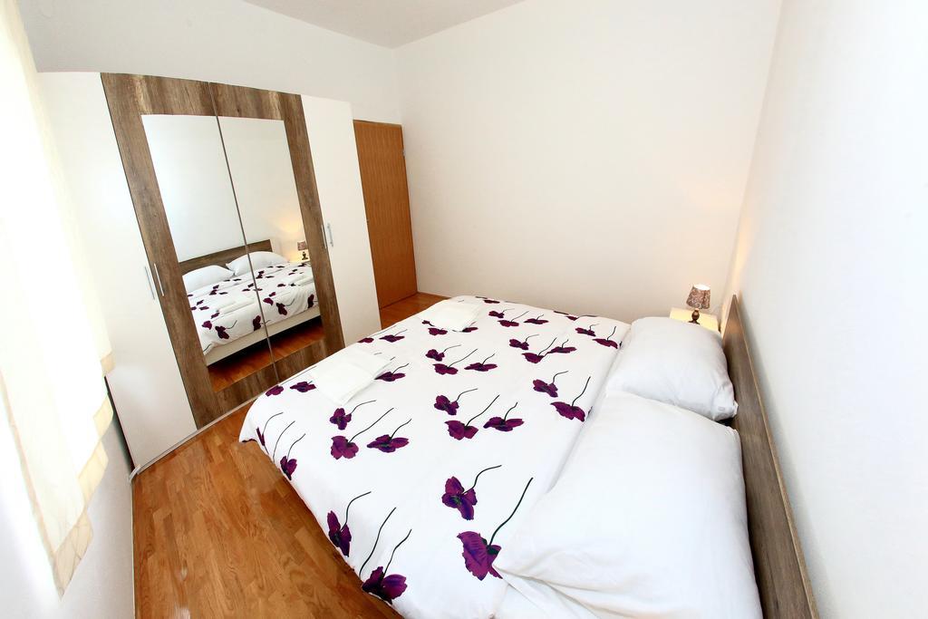 Apartment Ante Бибинє Екстер'єр фото